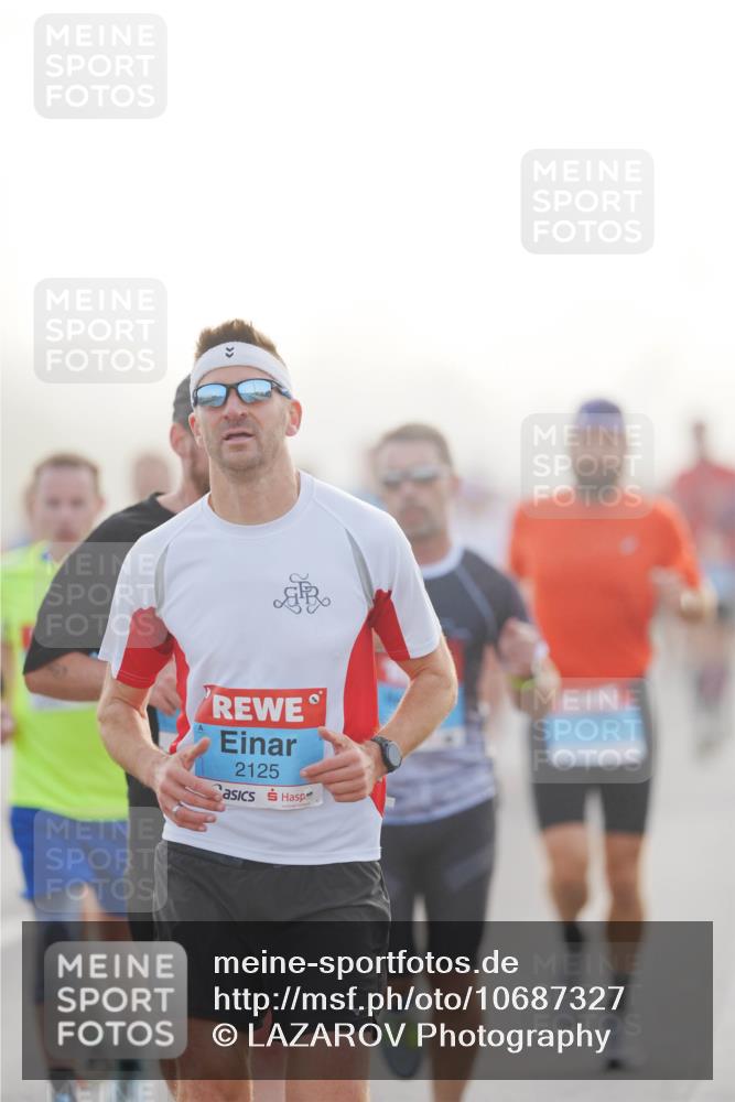 03.10.2026 - Köhlbrandbrückenlauf LAZAROV Photography http://msf.ph/oto/10687327 03.10.2026 09:13:59 Position 3 2125 meine-sportfotos.de