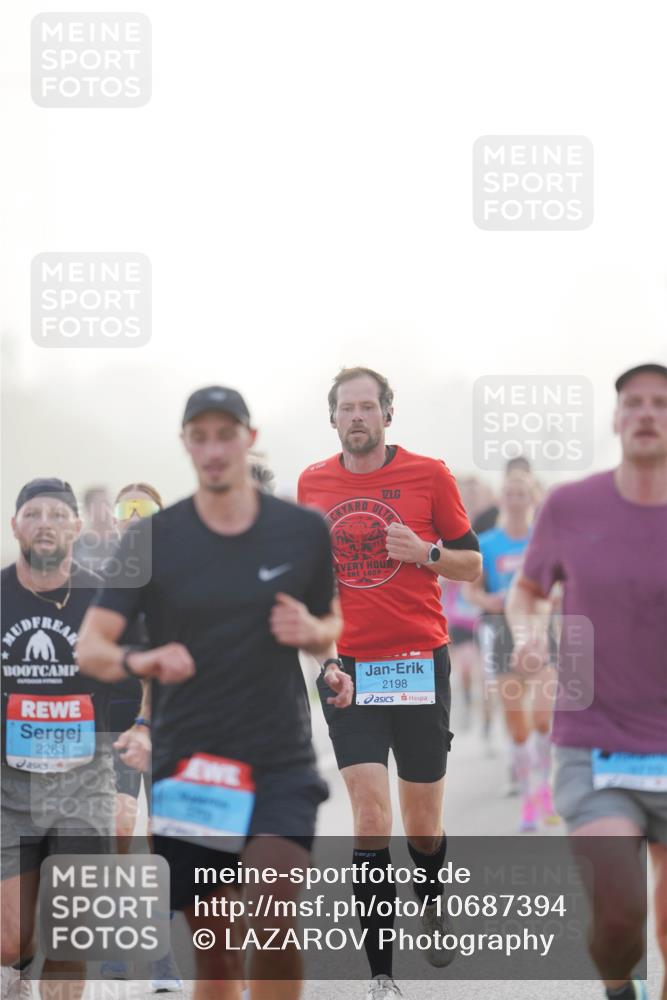 03.10.2026 - Köhlbrandbrückenlauf LAZAROV Photography http://msf.ph/oto/10687394 03.10.2026 09:14:09 Position 3 2283, 2198 meine-sportfotos.de