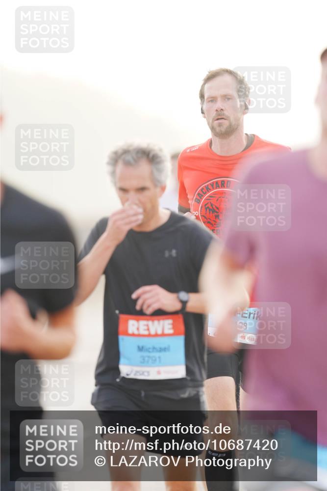 03.10.2026 - Köhlbrandbrückenlauf LAZAROV Photography http://msf.ph/oto/10687420 03.10.2026 09:14:13 Position 3 3791, 2198 meine-sportfotos.de
