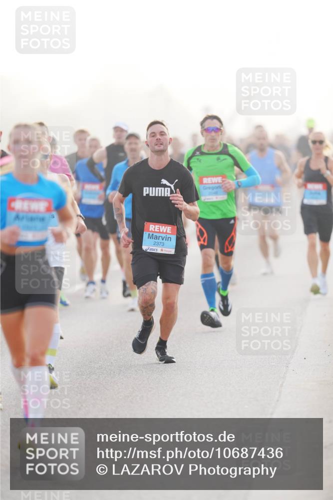 03.10.2026 - Köhlbrandbrückenlauf LAZAROV Photography http://msf.ph/oto/10687436 03.10.2026 09:14:16 Position 3 2373 meine-sportfotos.de