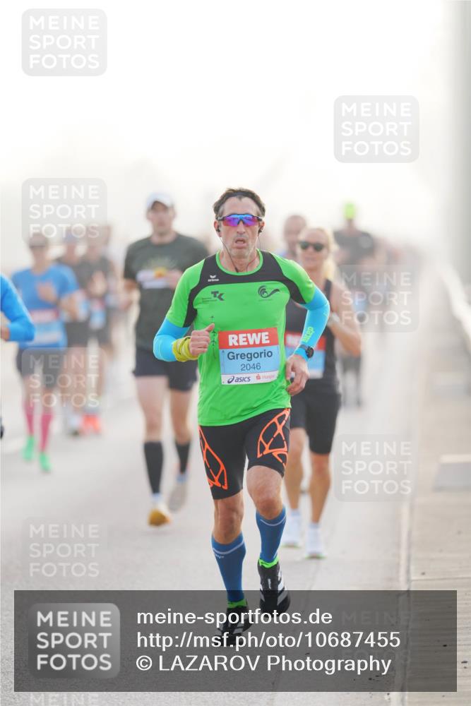 03.10.2026 - Köhlbrandbrückenlauf LAZAROV Photography http://msf.ph/oto/10687455 03.10.2026 09:14:21 Position 3 2046 meine-sportfotos.de