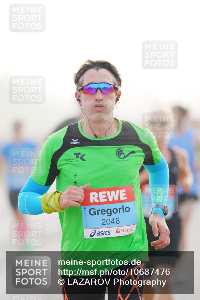 03.10.2026 - Köhlbrandbrückenlauf LAZAROV Photography http://msf.ph/oto/10687476 03.10.2026 09:14:25 Position 3 2046 meine-sportfotos.de