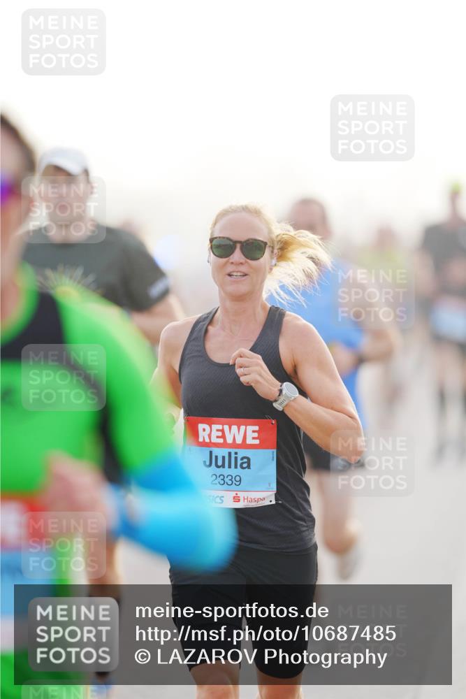 03.10.2026 - Köhlbrandbrückenlauf LAZAROV Photography http://msf.ph/oto/10687485 03.10.2026 09:14:26 Position 3 2339 meine-sportfotos.de