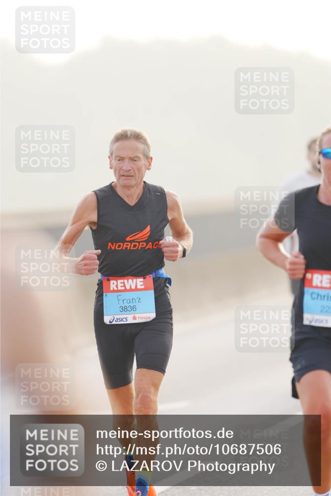 03.10.2026 - Köhlbrandbrückenlauf LAZAROV Photography http://msf.ph/oto/10687506 03.10.2026 09:14:32 Position 3 3836, 5, 22 meine-sportfotos.de