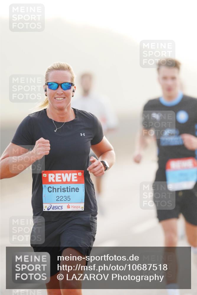 03.10.2026 - Köhlbrandbrückenlauf LAZAROV Photography http://msf.ph/oto/10687518 03.10.2026 09:14:33 Position 3 10, 2235 meine-sportfotos.de