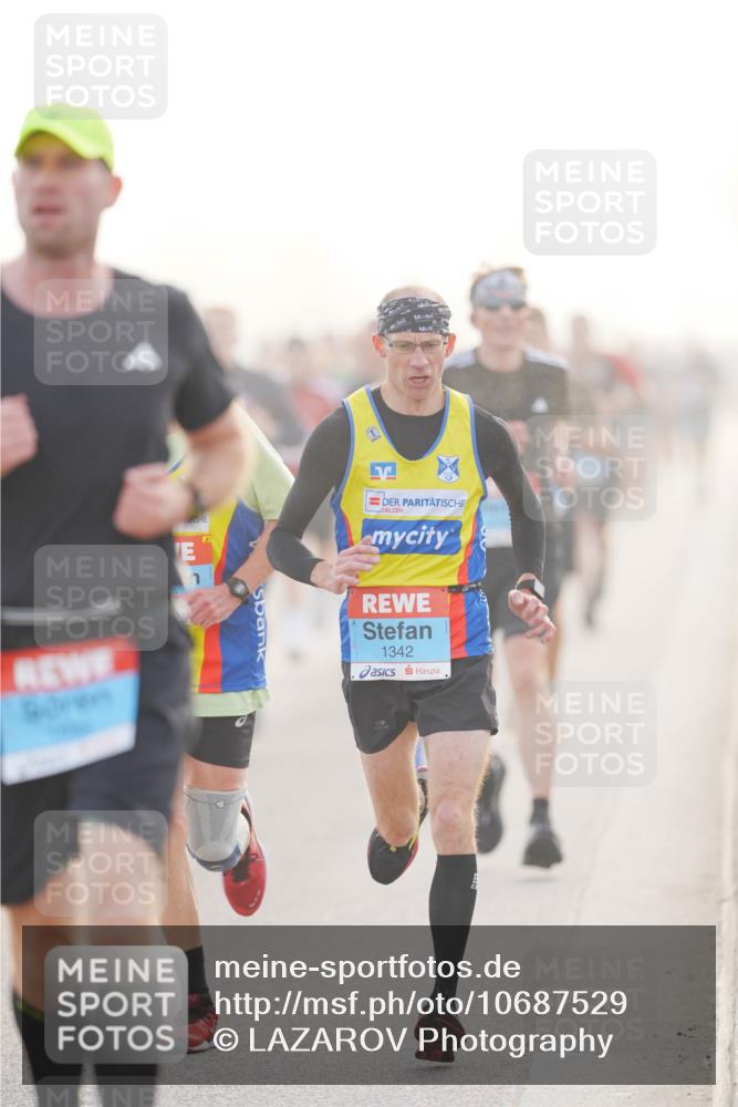 03.10.2026 - Köhlbrandbrückenlauf LAZAROV Photography http://msf.ph/oto/10687529 03.10.2026 09:14:36 Position 3 1, 1342 meine-sportfotos.de