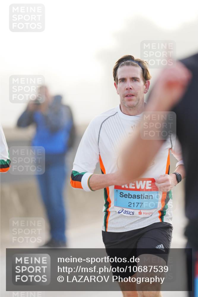 03.10.2026 - Köhlbrandbrückenlauf LAZAROV Photography http://msf.ph/oto/10687539 03.10.2026 09:14:39 Position 3 2177 meine-sportfotos.de