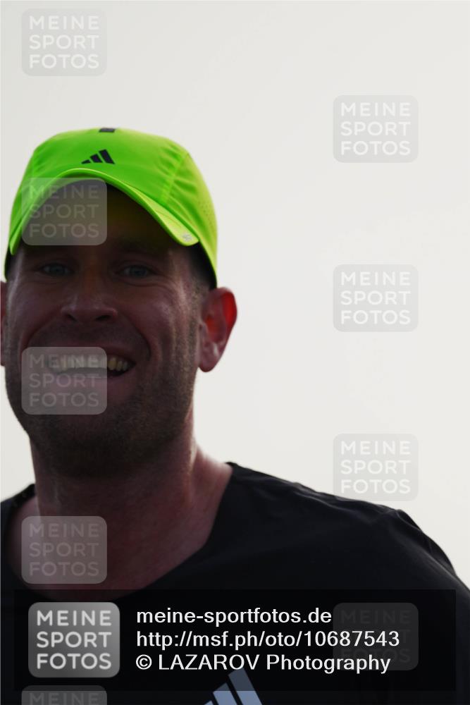 03.10.2026 - Köhlbrandbrückenlauf LAZAROV Photography http://msf.ph/oto/10687543 03.10.2026 09:14:40 Position 3  meine-sportfotos.de