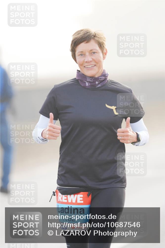 03.10.2026 - Köhlbrandbrückenlauf LAZAROV Photography http://msf.ph/oto/10687546 03.10.2026 09:14:43 Position 3 1102 meine-sportfotos.de