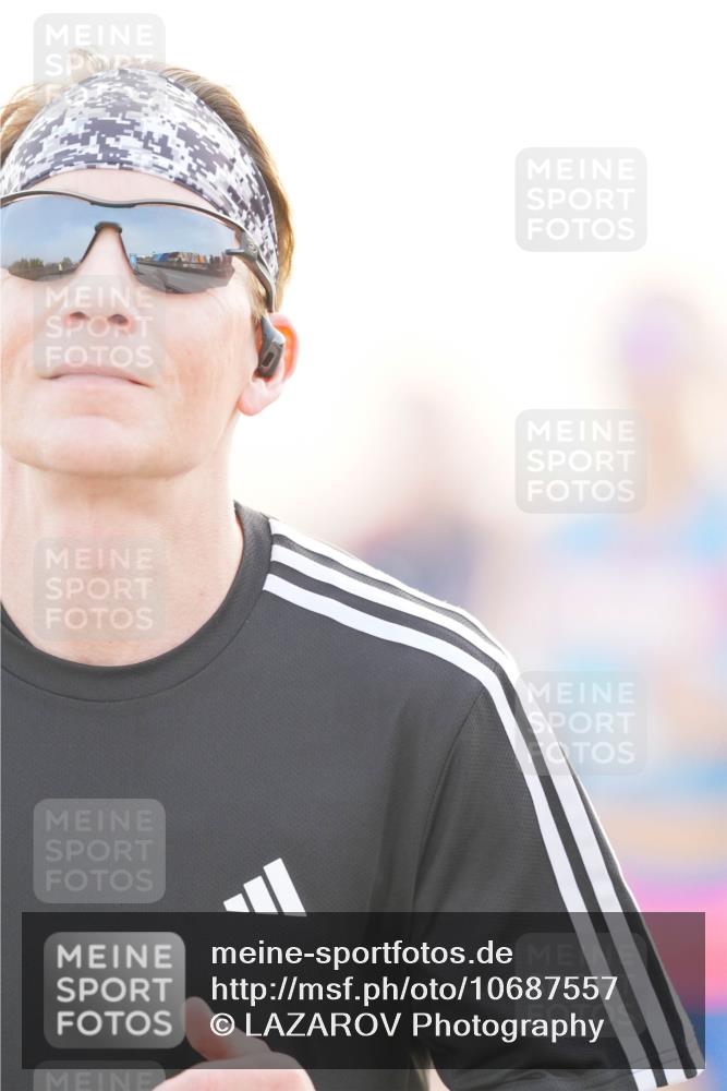 03.10.2026 - Köhlbrandbrückenlauf LAZAROV Photography http://msf.ph/oto/10687557 03.10.2026 09:14:44 Position 3  meine-sportfotos.de