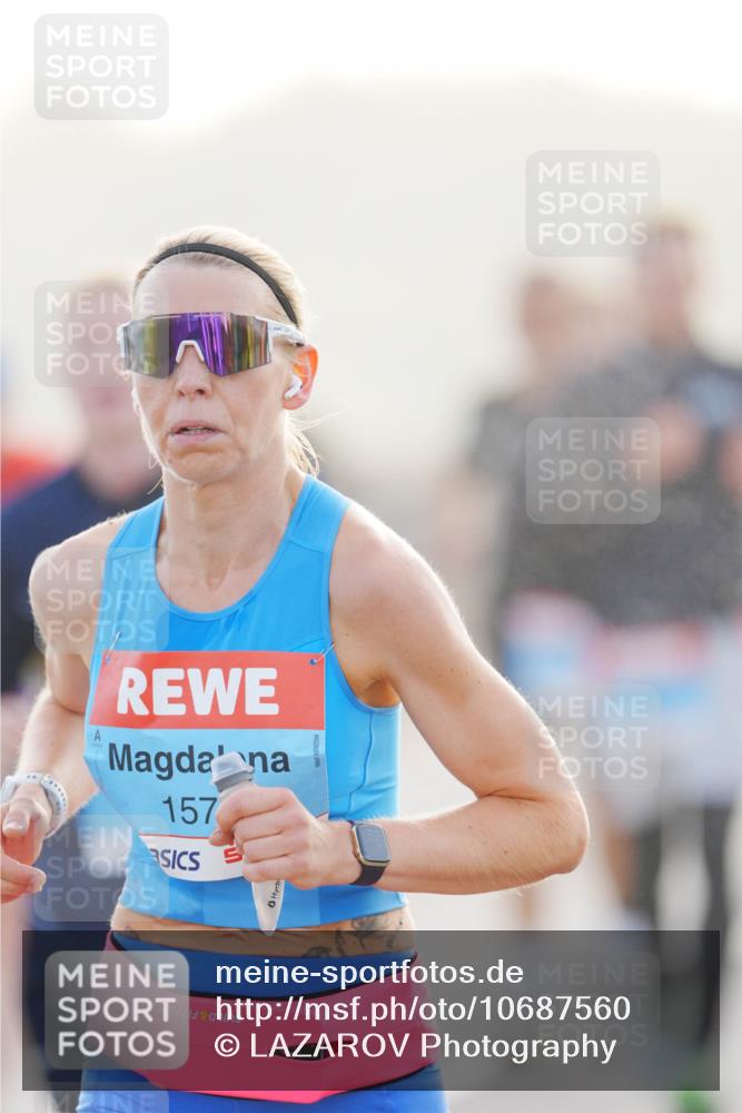 03.10.2026 - Köhlbrandbrückenlauf LAZAROV Photography http://msf.ph/oto/10687560 03.10.2026 09:14:45 Position 3 157 meine-sportfotos.de