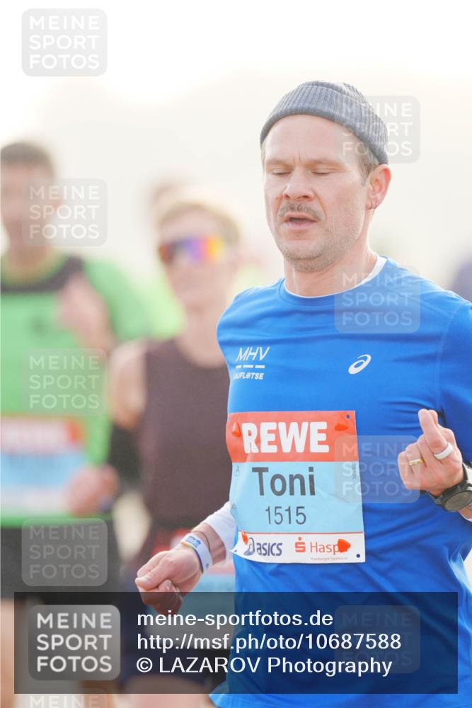 03.10.2026 - Köhlbrandbrückenlauf LAZAROV Photography http://msf.ph/oto/10687588 03.10.2026 09:14:50 Position 3 1515 meine-sportfotos.de