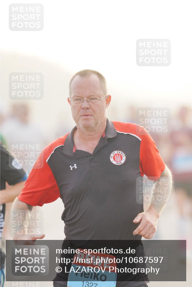 03.10.2026 - Köhlbrandbrückenlauf LAZAROV Photography http://msf.ph/oto/10687597 03.10.2026 09:14:52 Position 3 1327, 1910 meine-sportfotos.de