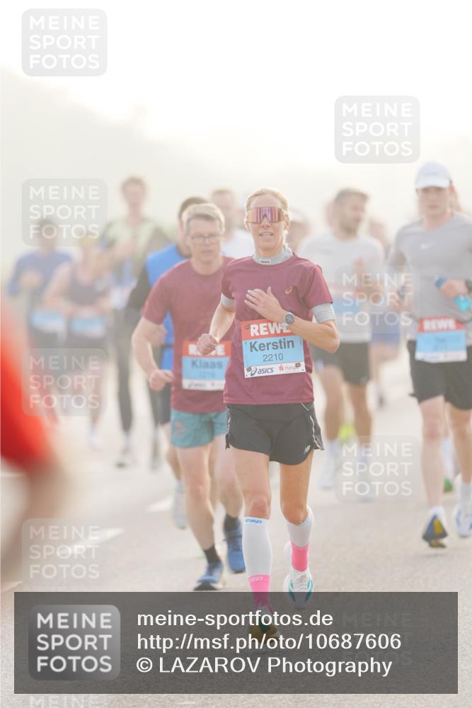 03.10.2026 - Köhlbrandbrückenlauf LAZAROV Photography http://msf.ph/oto/10687606 03.10.2026 09:14:53 Position 3 1216, 2210 meine-sportfotos.de