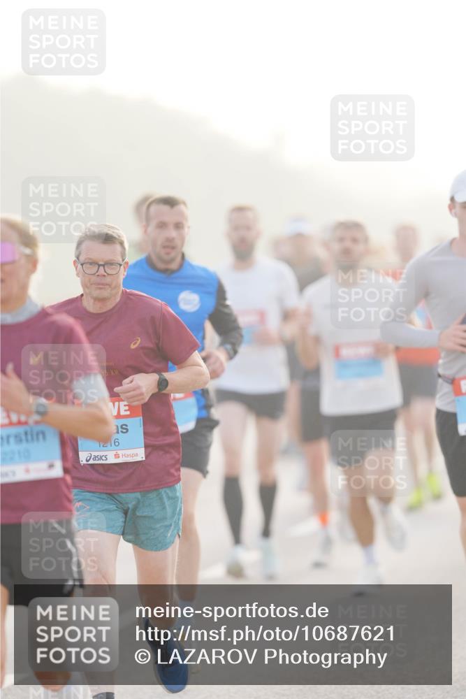 03.10.2026 - Köhlbrandbrückenlauf LAZAROV Photography http://msf.ph/oto/10687621 03.10.2026 09:14:56 Position 3 95, 2210, 1216 meine-sportfotos.de