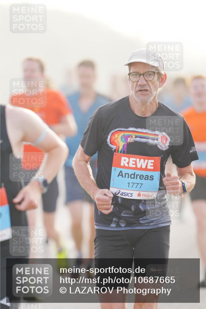 03.10.2026 - Köhlbrandbrückenlauf LAZAROV Photography http://msf.ph/oto/10687665 03.10.2026 09:15:02 Position 3 1777, 1910 meine-sportfotos.de