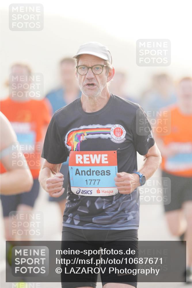 03.10.2026 - Köhlbrandbrückenlauf LAZAROV Photography http://msf.ph/oto/10687671 03.10.2026 09:15:03 Position 3 1777, 1910 meine-sportfotos.de