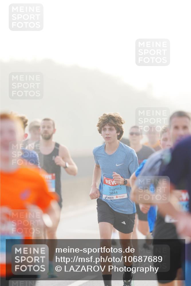 03.10.2026 - Köhlbrandbrückenlauf LAZAROV Photography http://msf.ph/oto/10687689 03.10.2026 09:15:05 Position 3 3844 meine-sportfotos.de