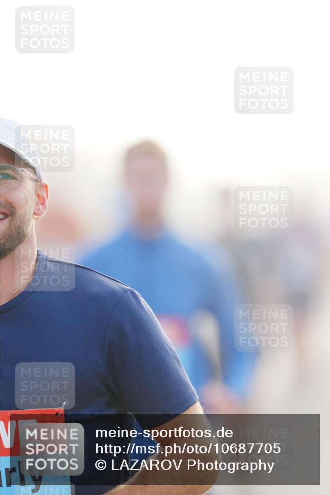 03.10.2026 - Köhlbrandbrückenlauf LAZAROV Photography http://msf.ph/oto/10687705 03.10.2026 09:15:09 Position 3  meine-sportfotos.de