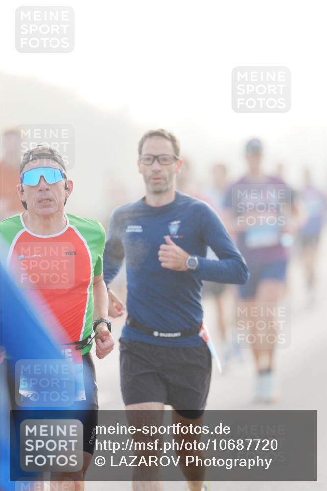 03.10.2026 - Köhlbrandbrückenlauf LAZAROV Photography http://msf.ph/oto/10687720 03.10.2026 09:15:11 Position 3  meine-sportfotos.de