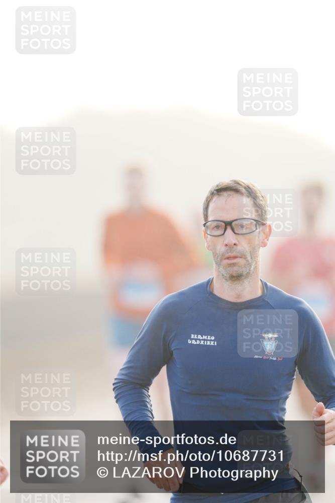 03.10.2026 - Köhlbrandbrückenlauf LAZAROV Photography http://msf.ph/oto/10687731 03.10.2026 09:15:13 Position 3  meine-sportfotos.de