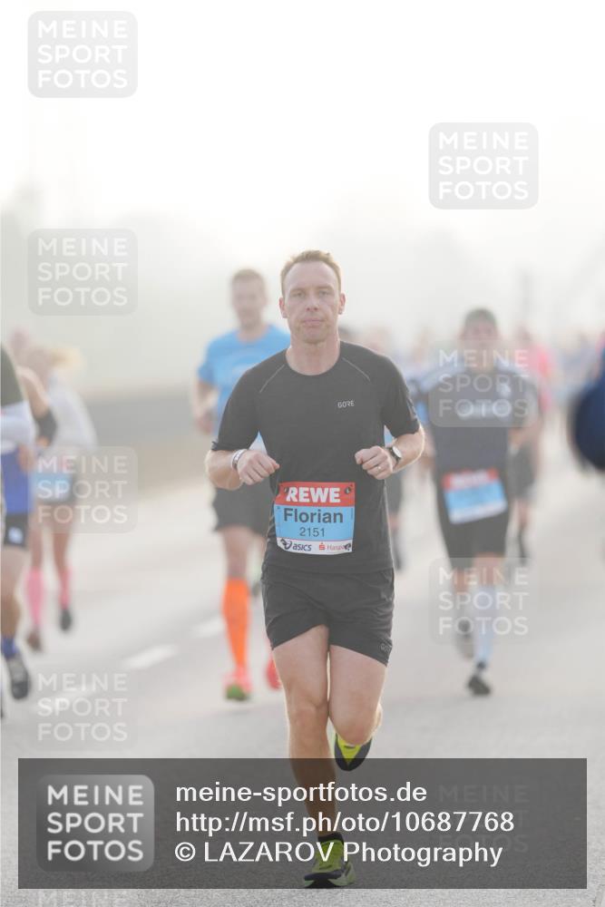 03.10.2026 - Köhlbrandbrückenlauf LAZAROV Photography http://msf.ph/oto/10687768 03.10.2026 09:15:19 Position 3 2151 meine-sportfotos.de