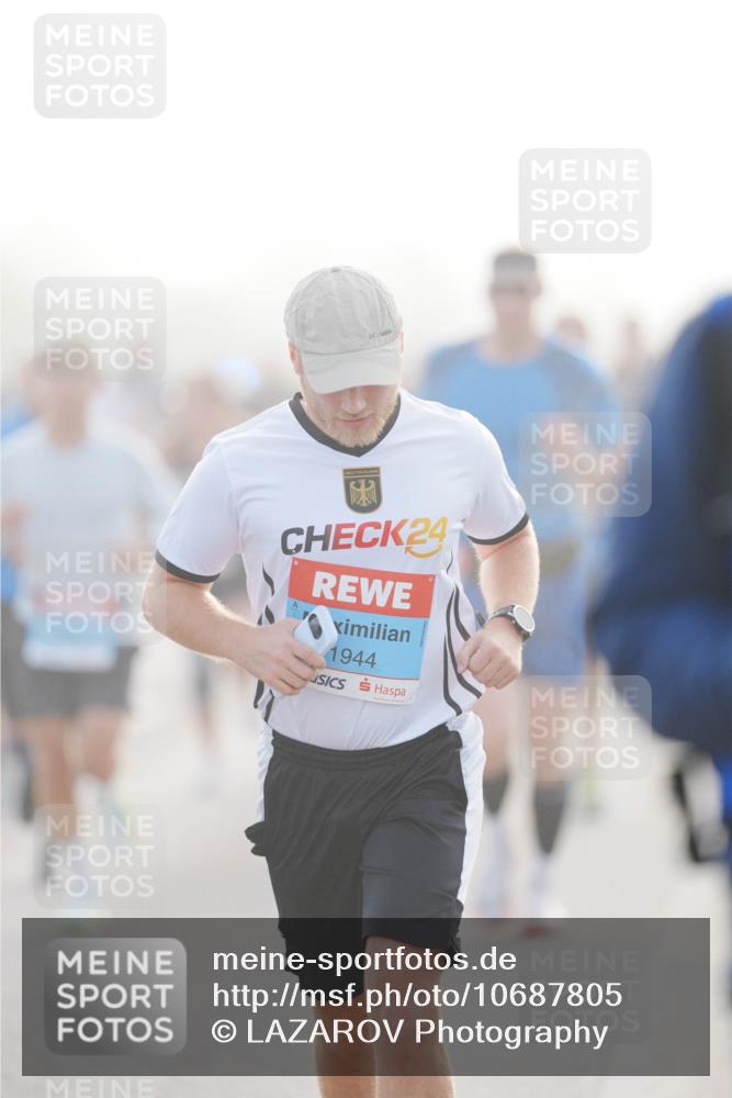03.10.2026 - Köhlbrandbrückenlauf LAZAROV Photography http://msf.ph/oto/10687805 03.10.2026 09:15:26 Position 3 24, 1944 meine-sportfotos.de