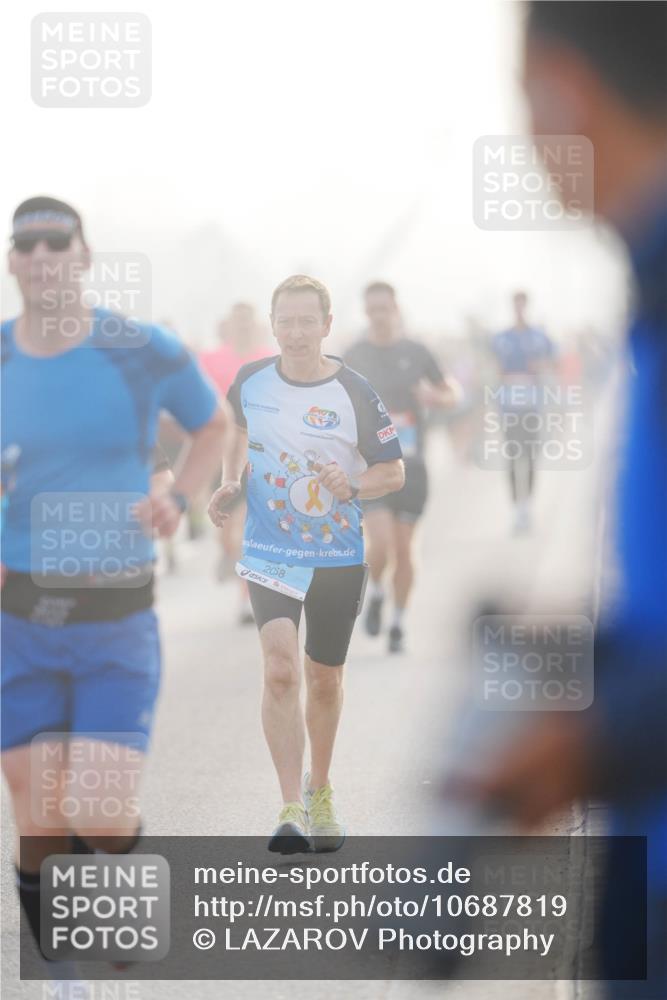 03.10.2026 - Köhlbrandbrückenlauf LAZAROV Photography http://msf.ph/oto/10687819 03.10.2026 09:15:29 Position 3 2058 meine-sportfotos.de