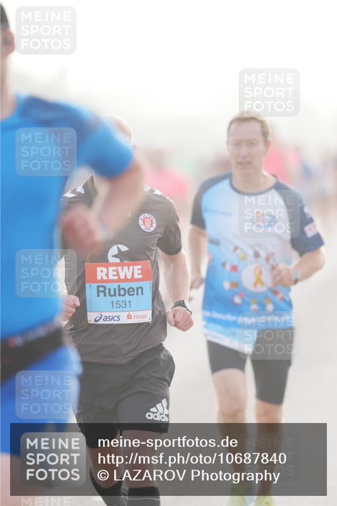 03.10.2026 - Köhlbrandbrückenlauf LAZAROV Photography http://msf.ph/oto/10687840 03.10.2026 09:15:32 Position 3 1910, 1531 meine-sportfotos.de