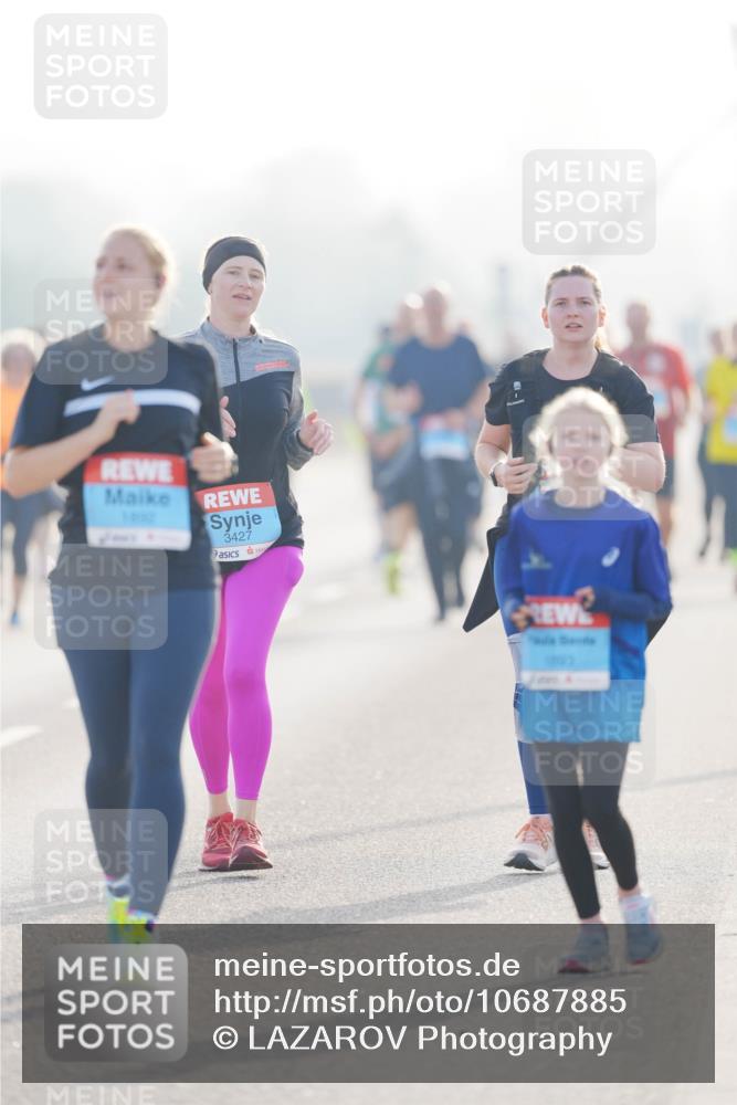 03.10.2026 - Köhlbrandbrückenlauf LAZAROV Photography http://msf.ph/oto/10687885 03.10.2026 09:31:27 Position 3 3427, 1823 meine-sportfotos.de