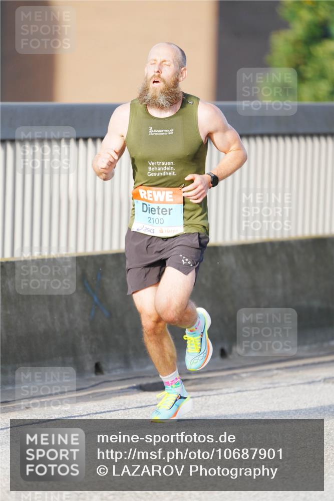 03.10.2026 - Köhlbrandbrückenlauf LAZAROV Photography http://msf.ph/oto/10687901 03.10.2026 09:31:45 Position 3 2100 meine-sportfotos.de