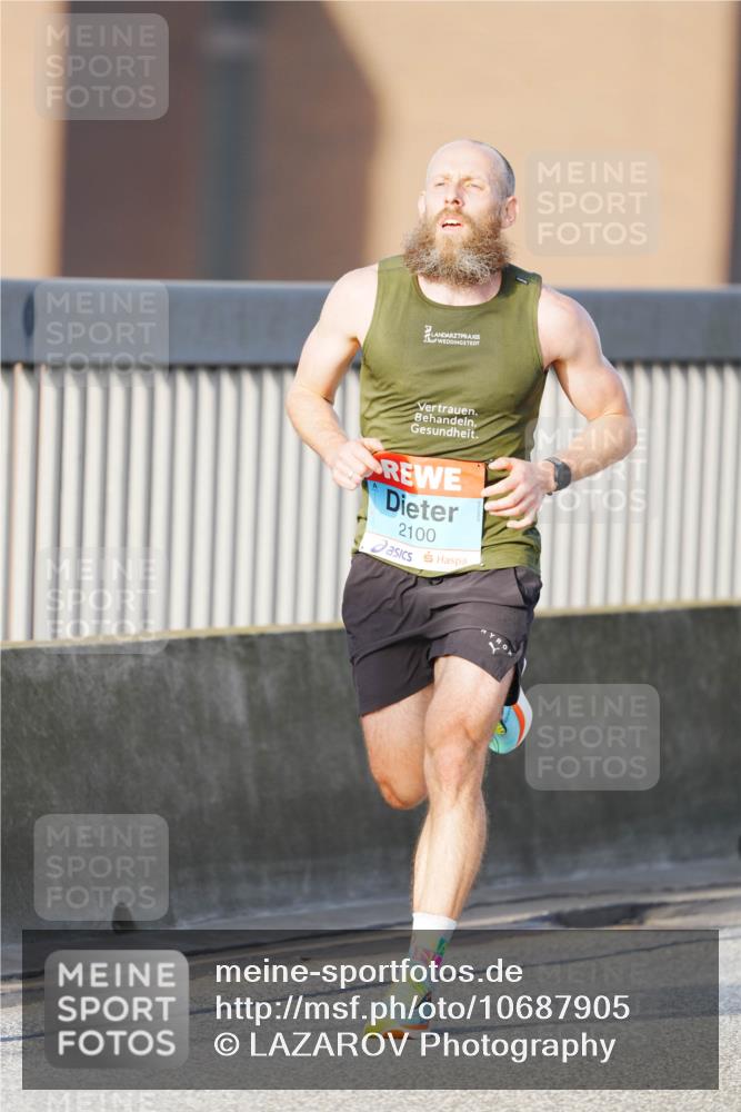 03.10.2026 - Köhlbrandbrückenlauf LAZAROV Photography http://msf.ph/oto/10687905 03.10.2026 09:31:46 Position 3 2100 meine-sportfotos.de