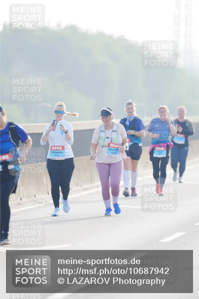 03.10.2026 - Köhlbrandbrückenlauf LAZAROV Photography http://msf.ph/oto/10687942 03.10.2026 09:32:20 Position 3 3554, 2945 meine-sportfotos.de
