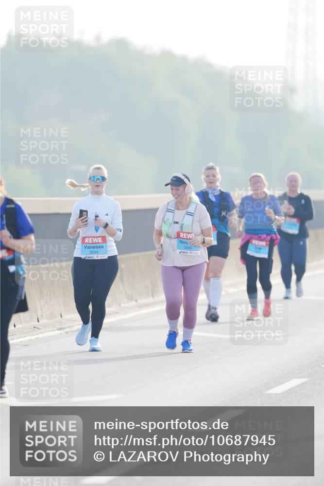03.10.2026 - Köhlbrandbrückenlauf LAZAROV Photography http://msf.ph/oto/10687945 03.10.2026 09:32:20 Position 3 3554, 2945 meine-sportfotos.de