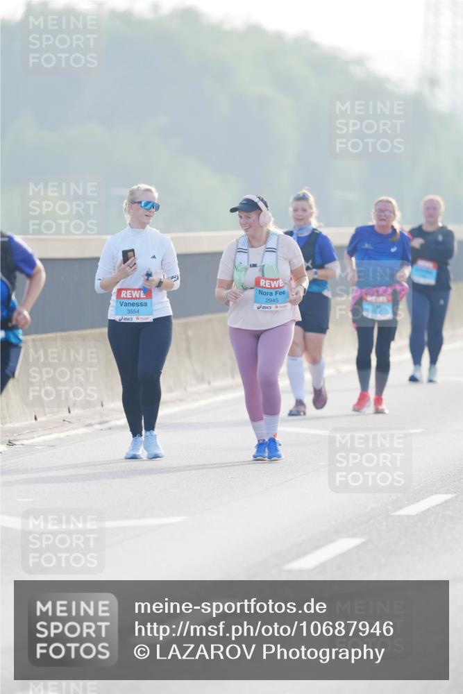 03.10.2026 - Köhlbrandbrückenlauf LAZAROV Photography http://msf.ph/oto/10687946 03.10.2026 09:32:20 Position 3 3554, 2945 meine-sportfotos.de