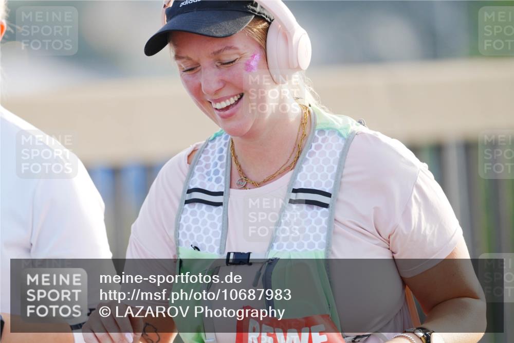 03.10.2026 - Köhlbrandbrückenlauf LAZAROV Photography http://msf.ph/oto/10687983 03.10.2026 09:32:41 Position 3  meine-sportfotos.de