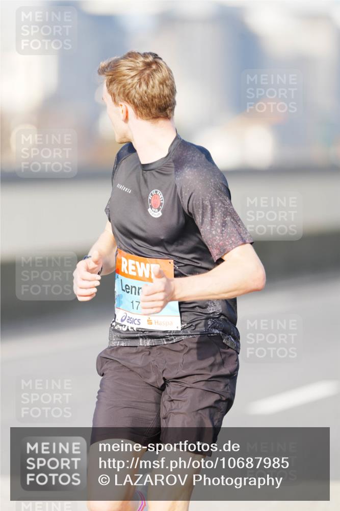03.10.2026 - Köhlbrandbrückenlauf LAZAROV Photography http://msf.ph/oto/10687985 03.10.2026 09:32:56 Position 3 1910, 17 meine-sportfotos.de