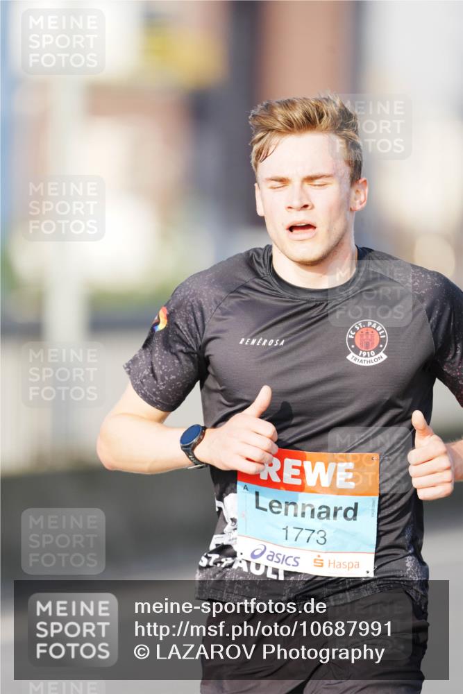 03.10.2026 - Köhlbrandbrückenlauf LAZAROV Photography http://msf.ph/oto/10687991 03.10.2026 09:32:56 Position 3 1910, 1773 meine-sportfotos.de