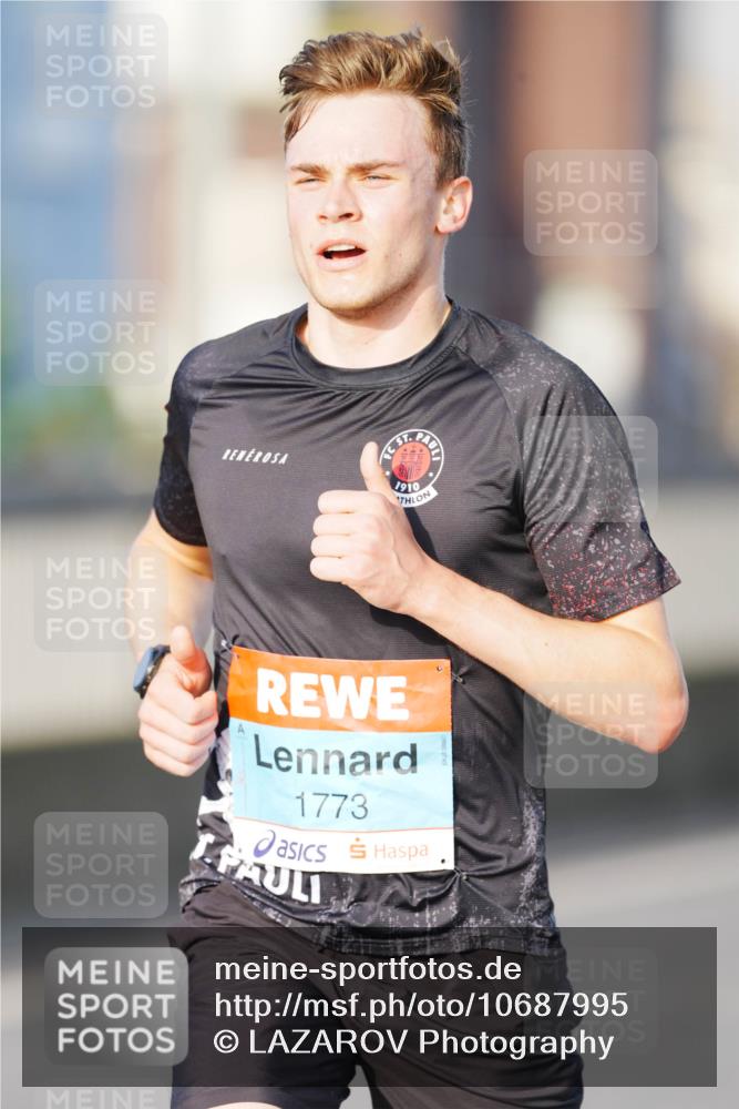03.10.2026 - Köhlbrandbrückenlauf LAZAROV Photography http://msf.ph/oto/10687995 03.10.2026 09:32:56 Position 3 1910, 1773 meine-sportfotos.de