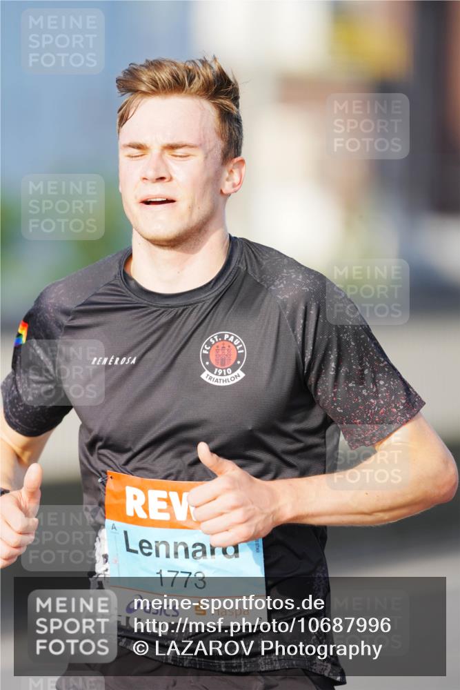 03.10.2026 - Köhlbrandbrückenlauf LAZAROV Photography http://msf.ph/oto/10687996 03.10.2026 09:32:57 Position 3 1910, 1773 meine-sportfotos.de