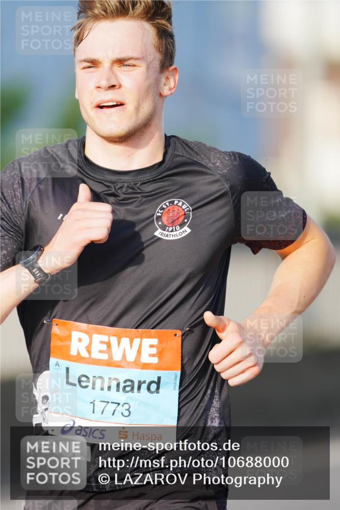 03.10.2026 - Köhlbrandbrückenlauf LAZAROV Photography http://msf.ph/oto/10688000 03.10.2026 09:32:57 Position 3 1773 meine-sportfotos.de