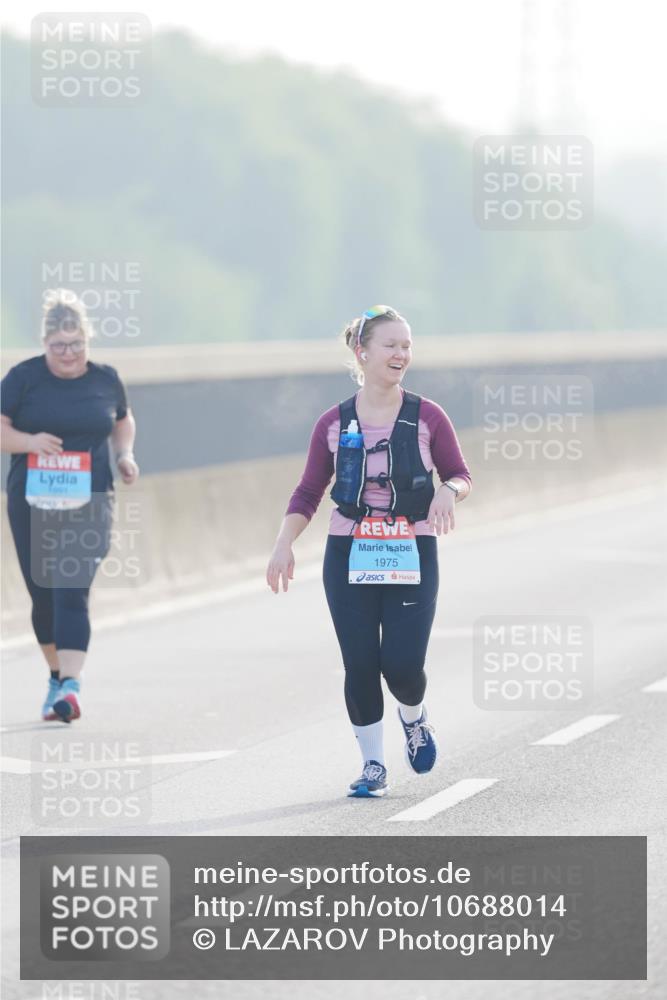 03.10.2026 - Köhlbrandbrückenlauf LAZAROV Photography http://msf.ph/oto/10688014 03.10.2026 09:33:06 Position 3 1975 meine-sportfotos.de