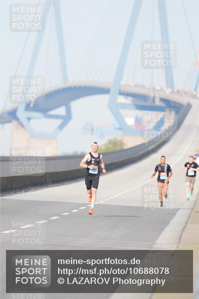 03.10.2026 - Köhlbrandbrückenlauf LAZAROV Photography http://msf.ph/oto/10688078 03.10.2026 09:33:20 Position 3 9 meine-sportfotos.de