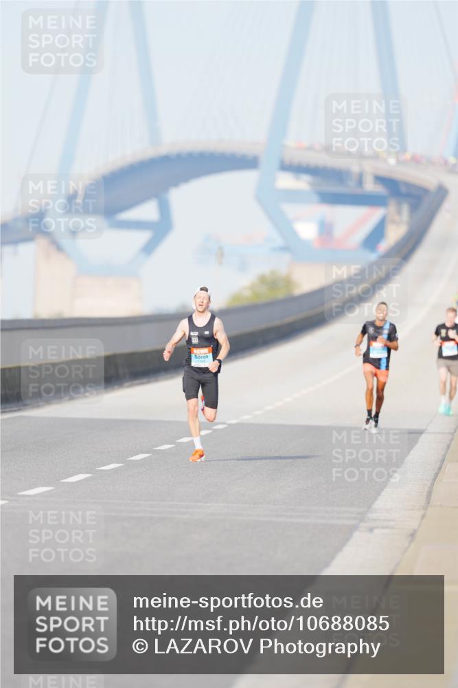 03.10.2026 - Köhlbrandbrückenlauf LAZAROV Photography http://msf.ph/oto/10688085 03.10.2026 09:33:21 Position 3  meine-sportfotos.de