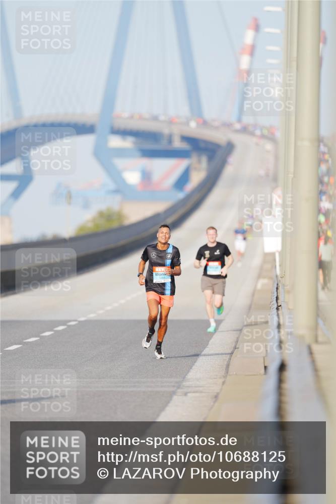 03.10.2026 - Köhlbrandbrückenlauf LAZAROV Photography http://msf.ph/oto/10688125 03.10.2026 09:33:28 Position 3  meine-sportfotos.de