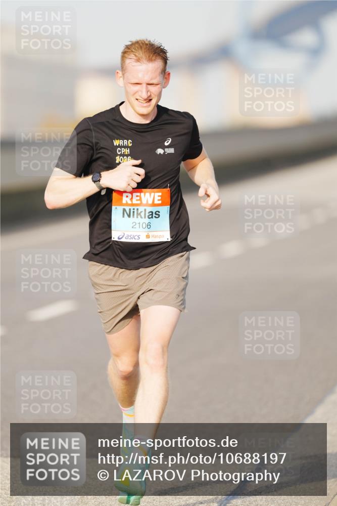 03.10.2026 - Köhlbrandbrückenlauf LAZAROV Photography http://msf.ph/oto/10688197 03.10.2026 09:33:43 Position 3 2026, 2106 meine-sportfotos.de
