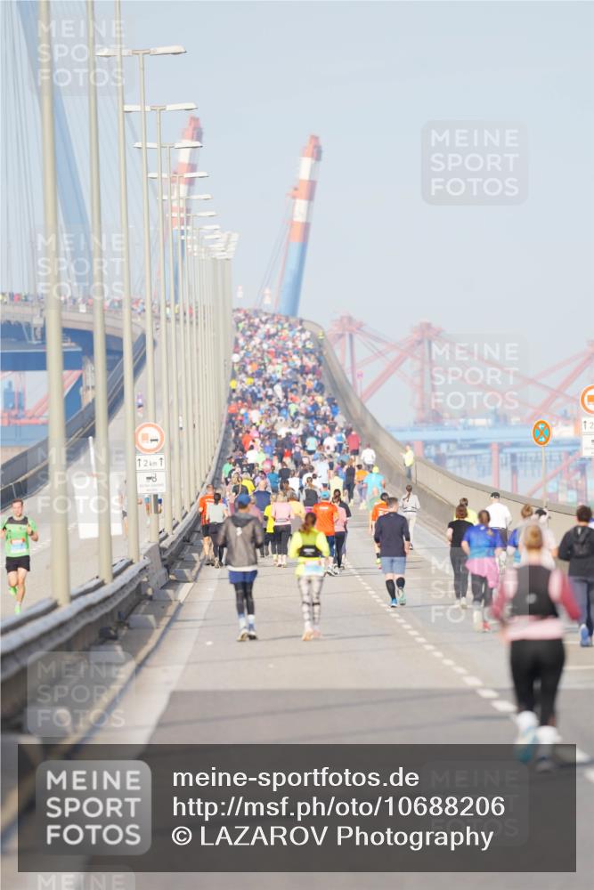 03.10.2026 - Köhlbrandbrückenlauf LAZAROV Photography http://msf.ph/oto/10688206 03.10.2026 09:33:54 Position 3 12, 12 meine-sportfotos.de