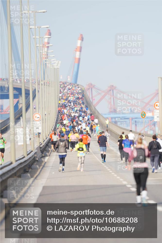 03.10.2026 - Köhlbrandbrückenlauf LAZAROV Photography http://msf.ph/oto/10688208 03.10.2026 09:33:54 Position 3 12, 1 meine-sportfotos.de