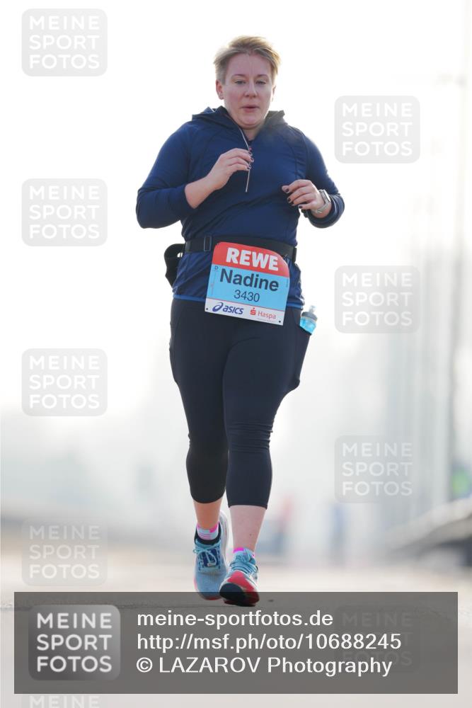 03.10.2026 - Köhlbrandbrückenlauf LAZAROV Photography http://msf.ph/oto/10688245 03.10.2026 09:34:19 Position 3 3430 meine-sportfotos.de