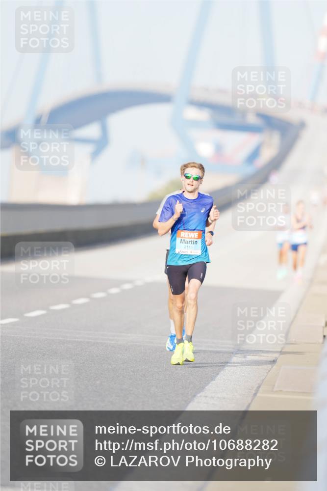03.10.2026 - Köhlbrandbrückenlauf LAZAROV Photography http://msf.ph/oto/10688282 03.10.2026 09:34:37 Position 3 2111 meine-sportfotos.de